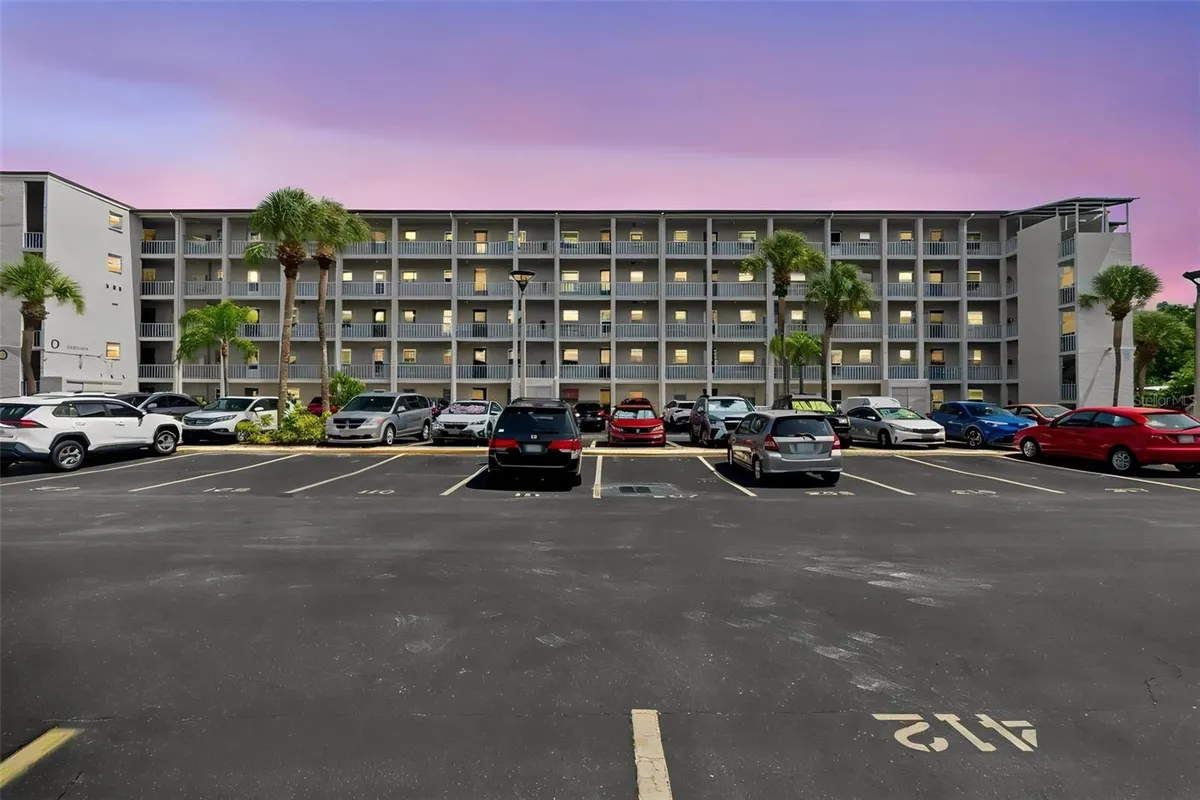 Property Slideshow image 1 of 29 | 3074 lake bayshore dr o-120, Bradenton, FL, 34205