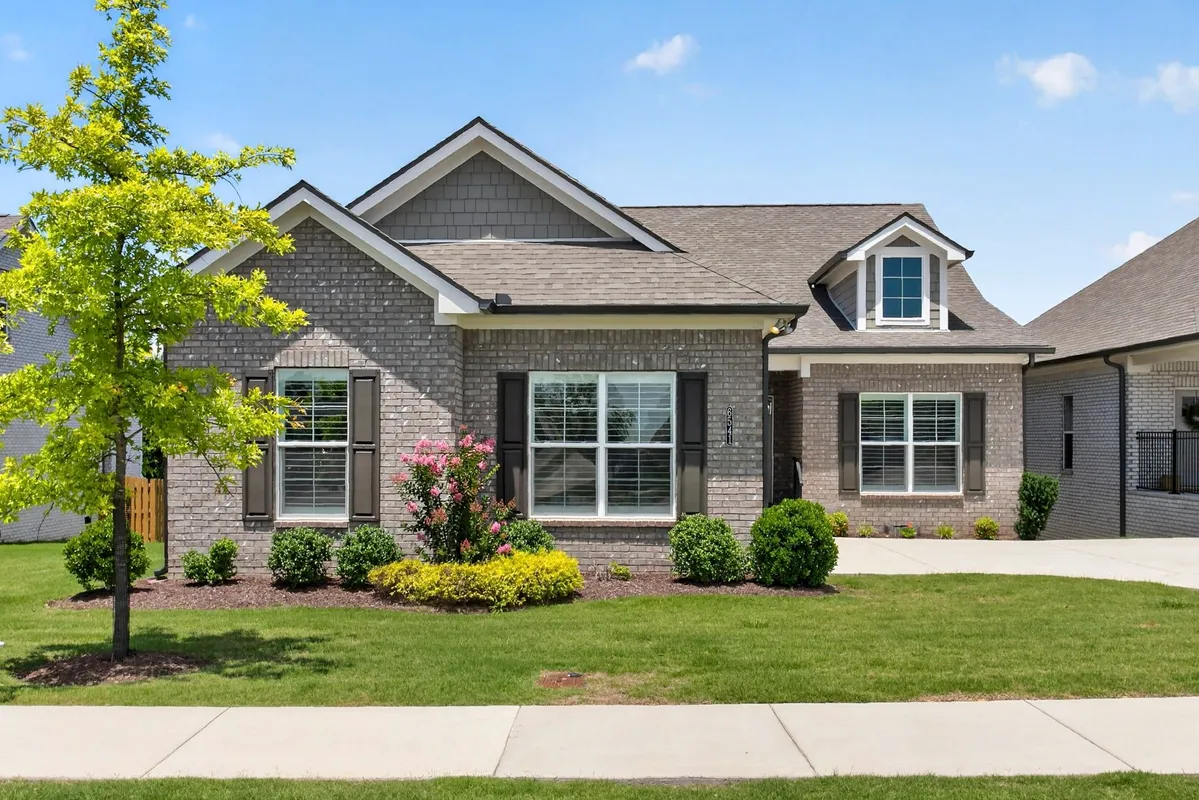 Property Slideshow image 1 of 50 | 6541 frye ln, Hermitage, TN, 37076