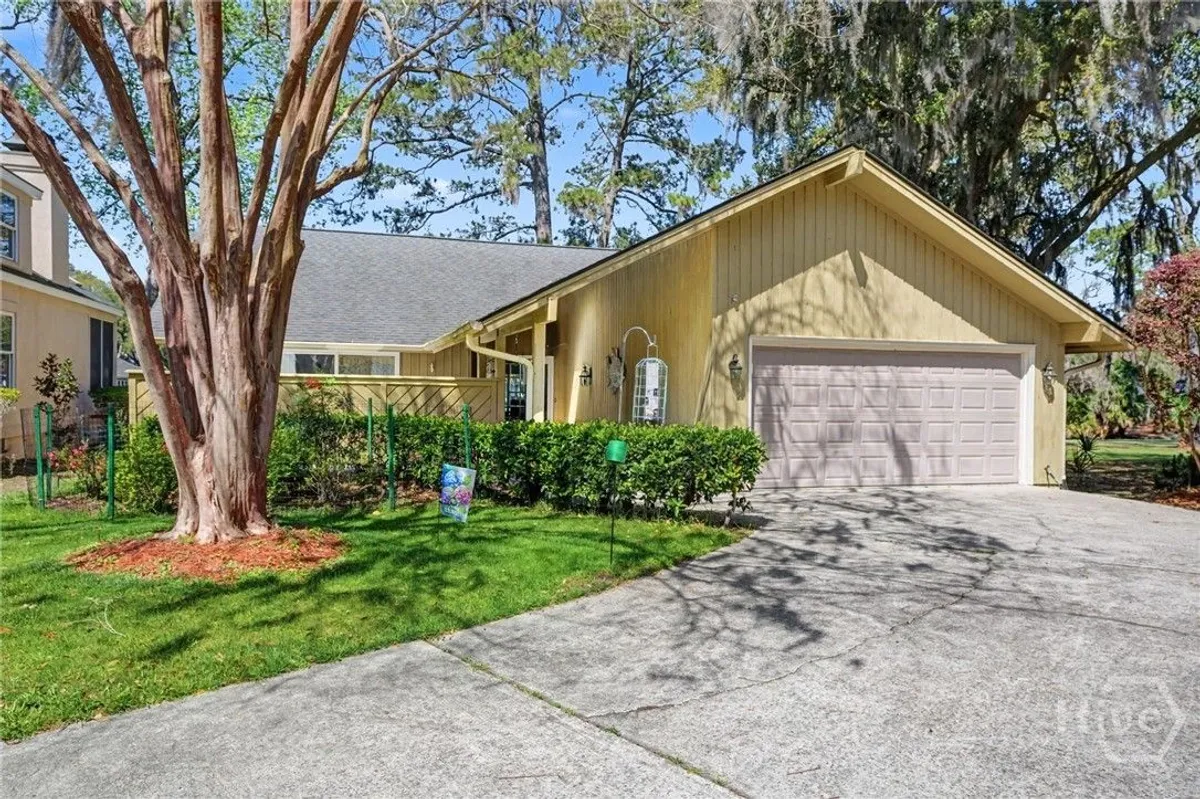 Property Slideshow image 1 of 43 | 5 henry clay ct, Savannah, GA, 31411