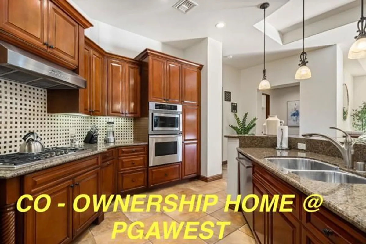 Property Slideshow image 1 of 31 | 085 n residence club drive dr 09-04, La Quinta, CA, 92253