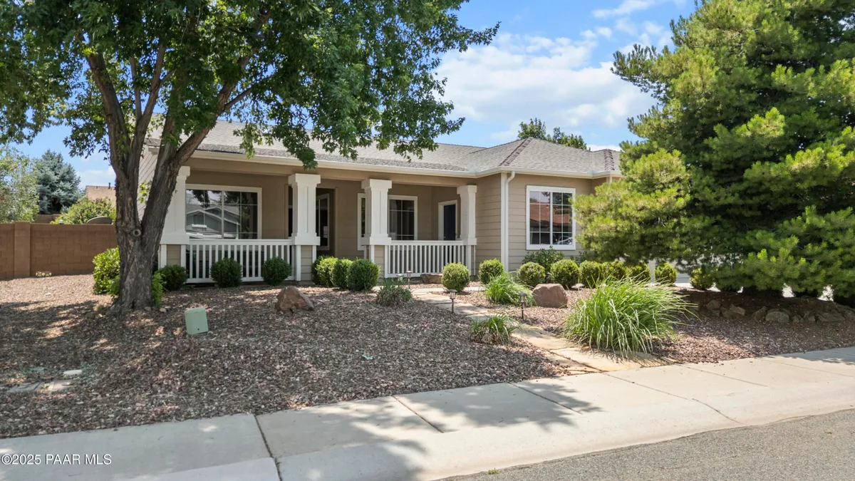 Property Slideshow image 1 of 27 | 7673 e circle wagons way, Prescott Valley, AZ, 86315
