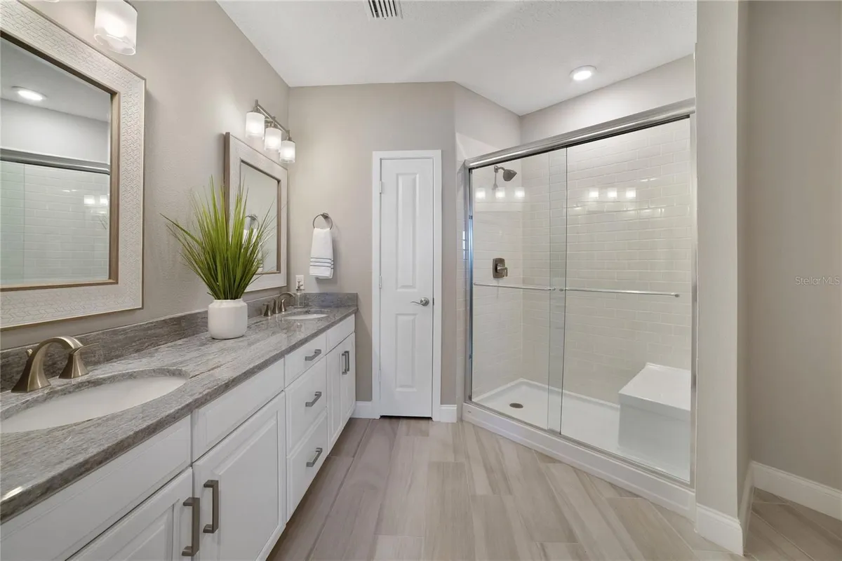 Property Slideshow image 1 of 7 | 7545 laureate blvd 7303, Orlando, FL, 32827