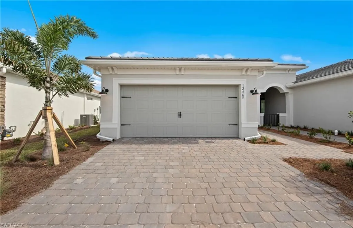 Property Slideshow image 1 of 30 | 12441 dolomite way, Alva, FL, 33920