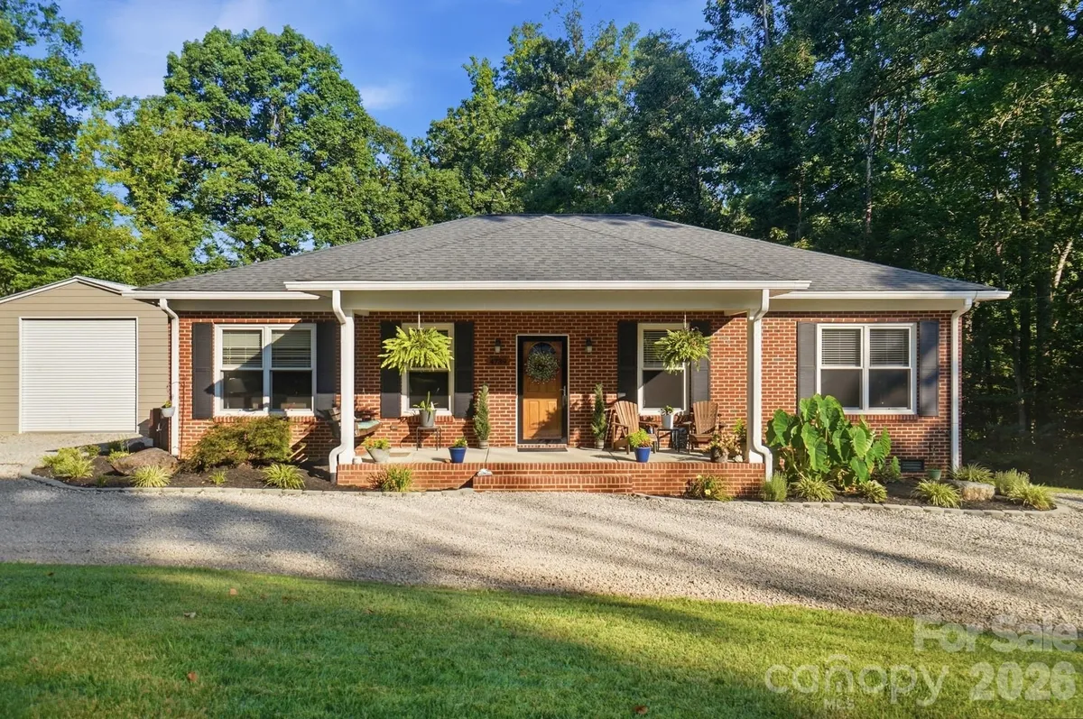 Property Slideshow image 1 of 47 | 4739 mountain island dr, Charlotte, NC, 28214