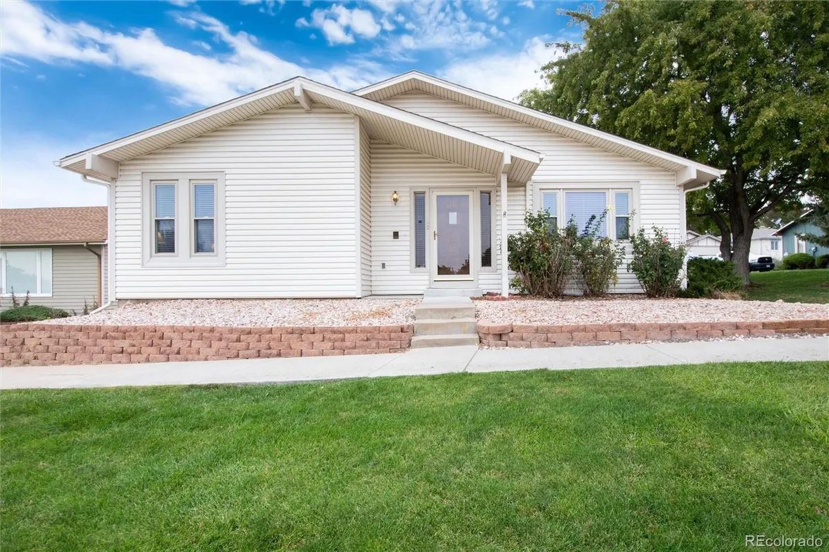 Property Slideshow image 1 of 49 | 49 carla way, Broomfield, CO, 80020