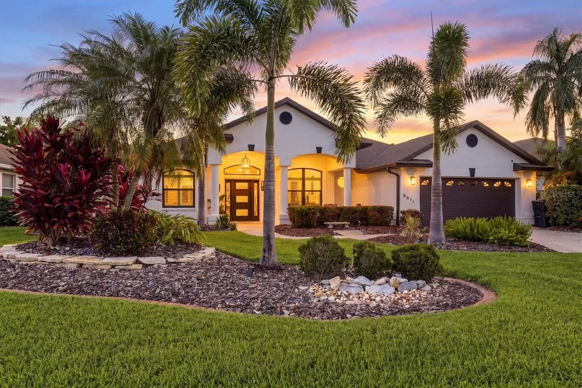 Property Slideshow image 1 of 74 | 6611 peach tree creek rd, Bradenton, FL, 34203