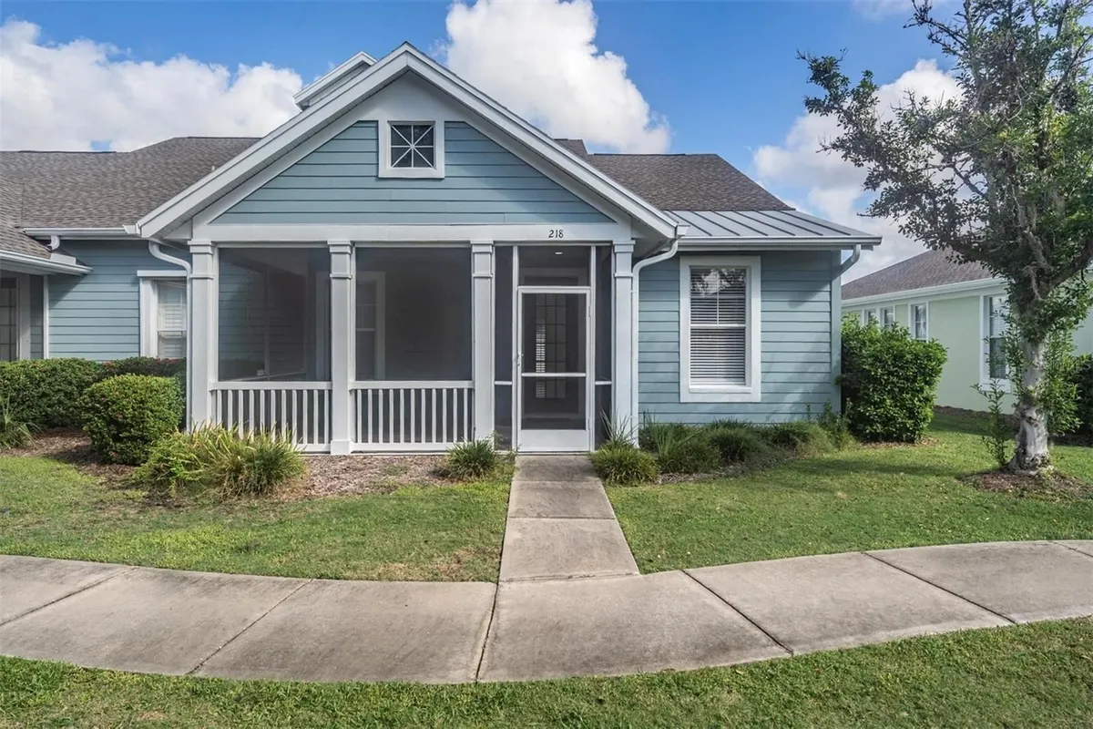 Property Slideshow image 1 of 43 | 218 summerside ct, Apollo Beach, FL, 33572