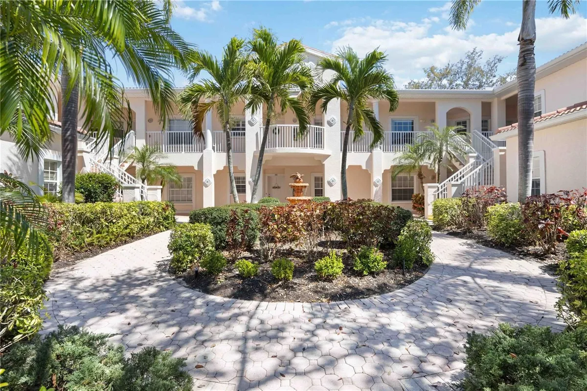 Property Slideshow image 1 of 19 | 4208 central sarasota pkwy apt 1422, Sarasota, FL, 34238
