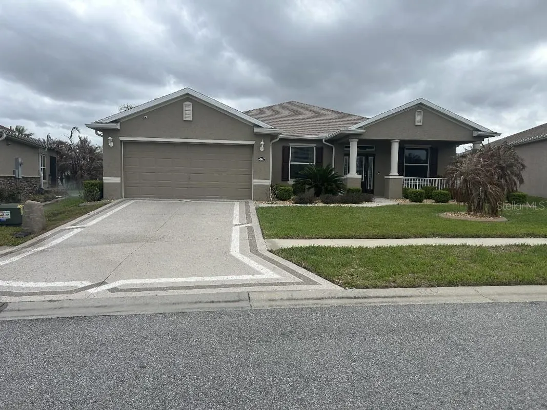 Property Slideshow image 1 of 36 | 26617 otter creek ln, Leesburg, FL, 34748