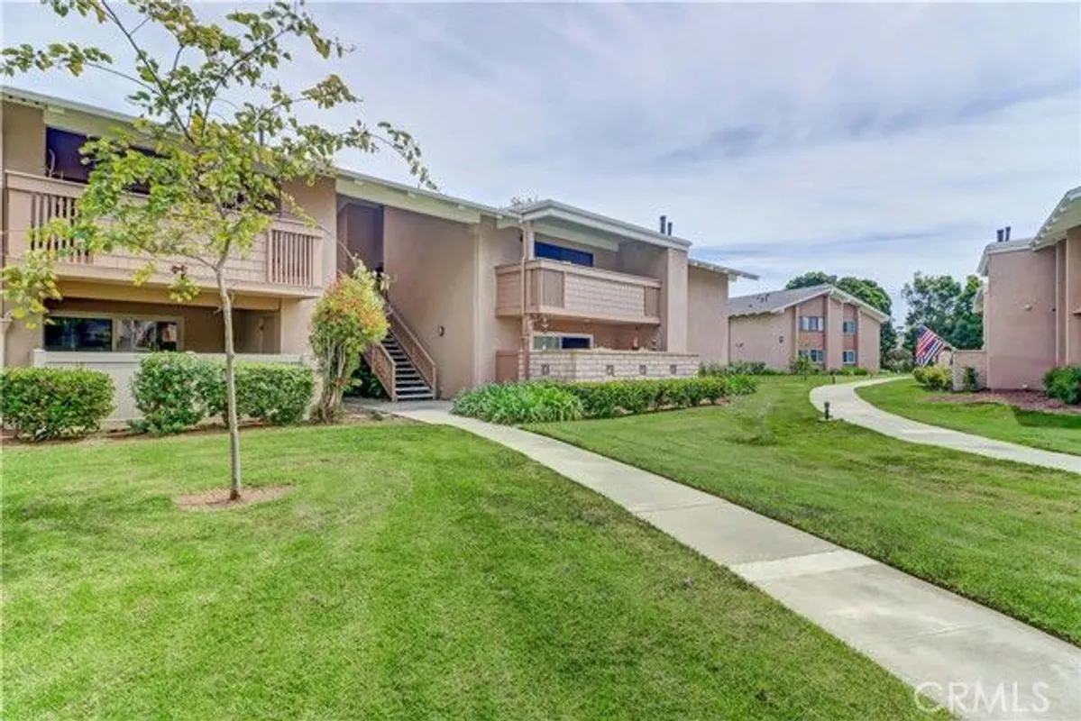 Property Slideshow image 1 of 49 | 8877 lauderdale ct 210-g, Huntington Beach, CA, 92646