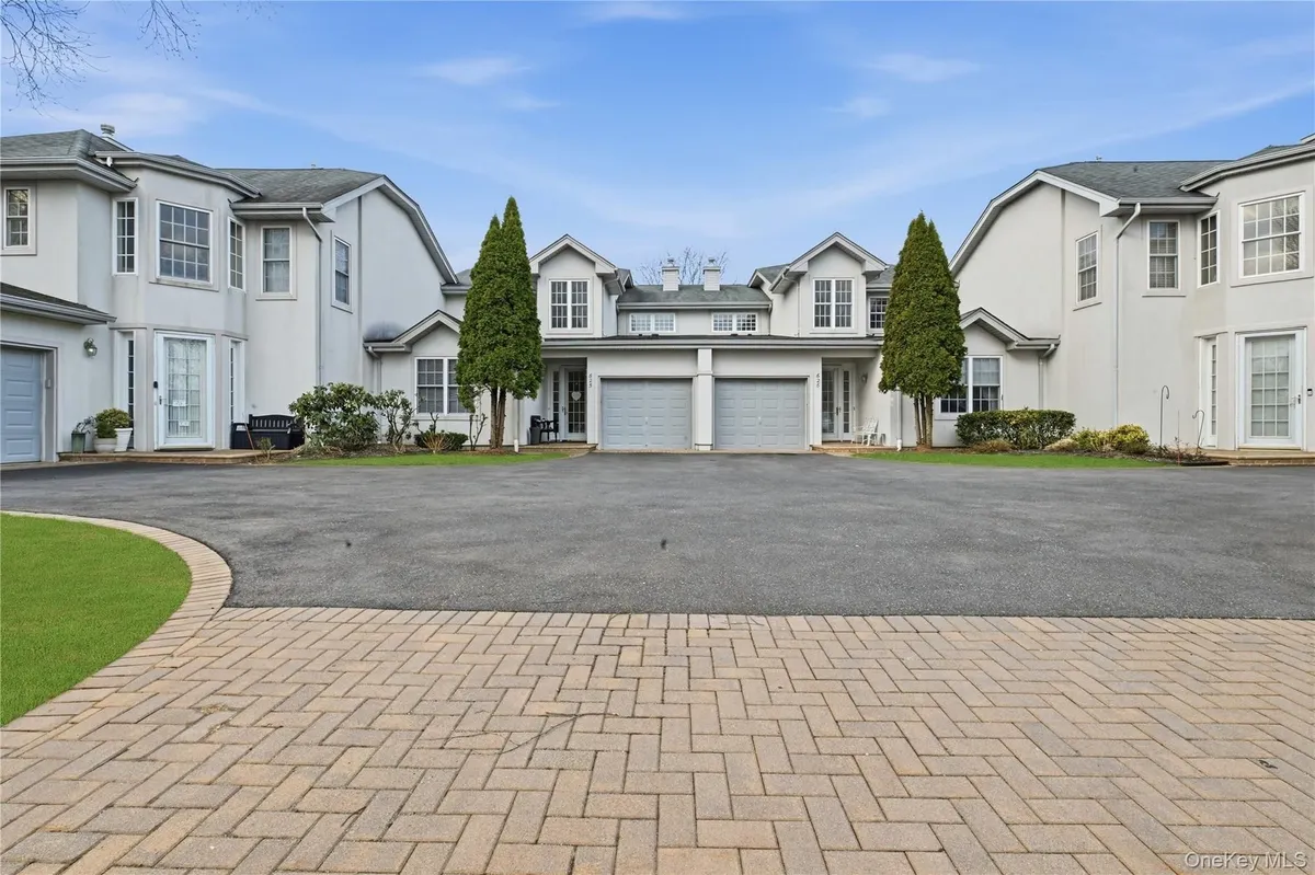 Property Slideshow image 1 of 21 | 625 madeira blvd, Huntington, NY, 11747