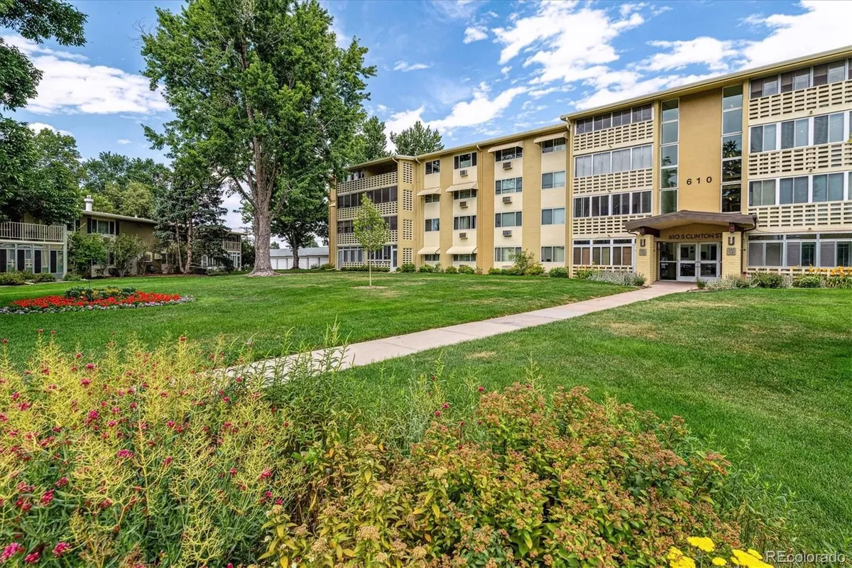 Property Slideshow image 1 of 44 | 610 s clinton st 10b, Denver, CO, 80247