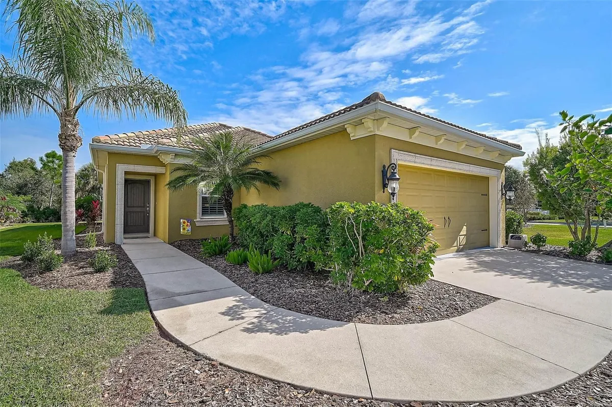 Property Slideshow image 1 of 54 | 12624 sagewood dr, Venice, FL, 34293