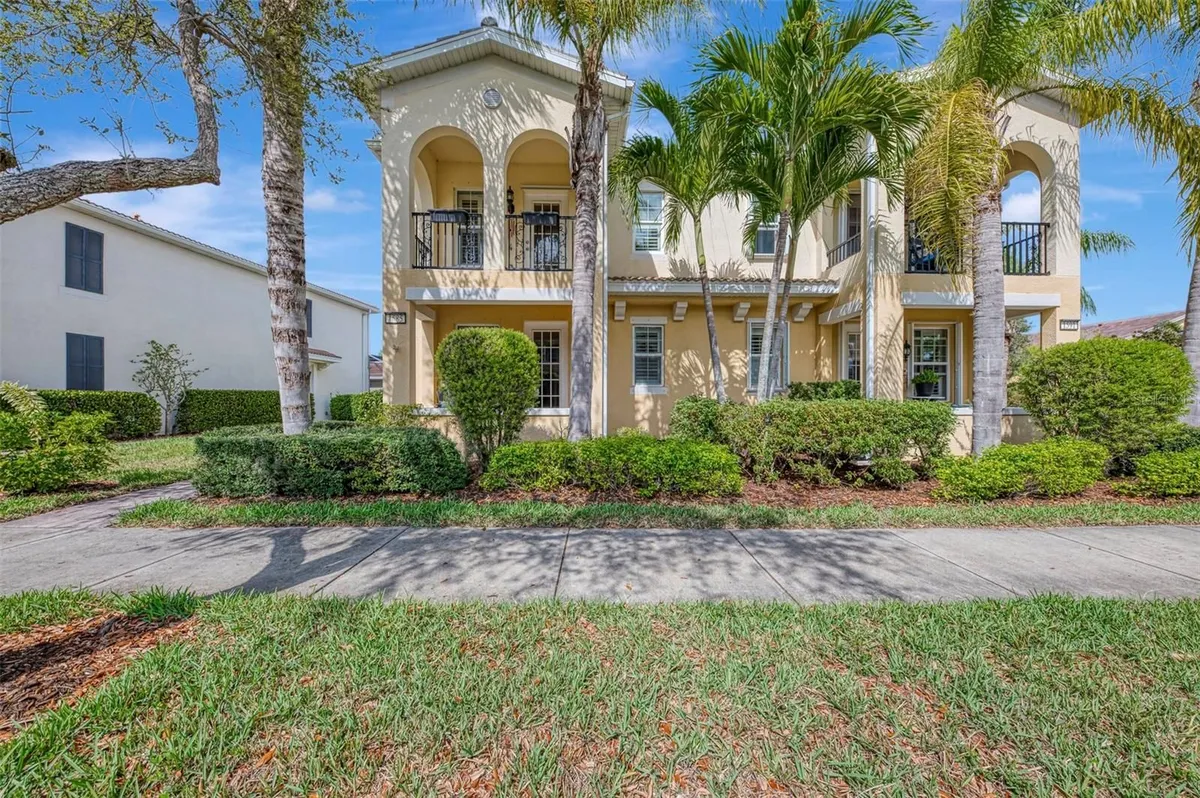 Property Slideshow image 1 of 60 | 1585 dorgali dr, Sarasota, FL, 34238