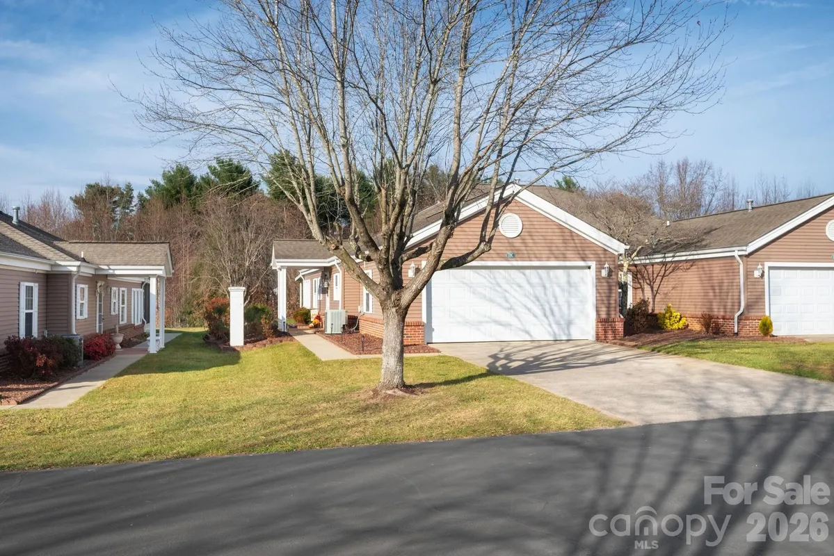 Property Slideshow image 1 of 40 | 11-c heather way, Candler, NC, 28715