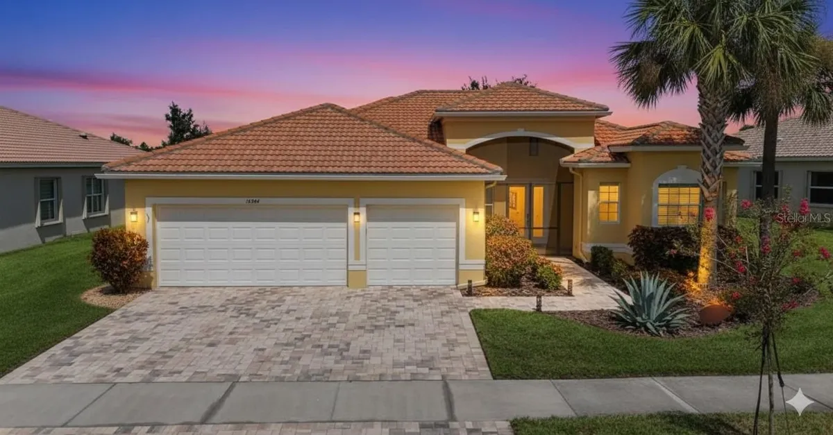 Property Slideshow image 1 of 75 | 16244 diamond bay dr, Wimauma, FL, 33598