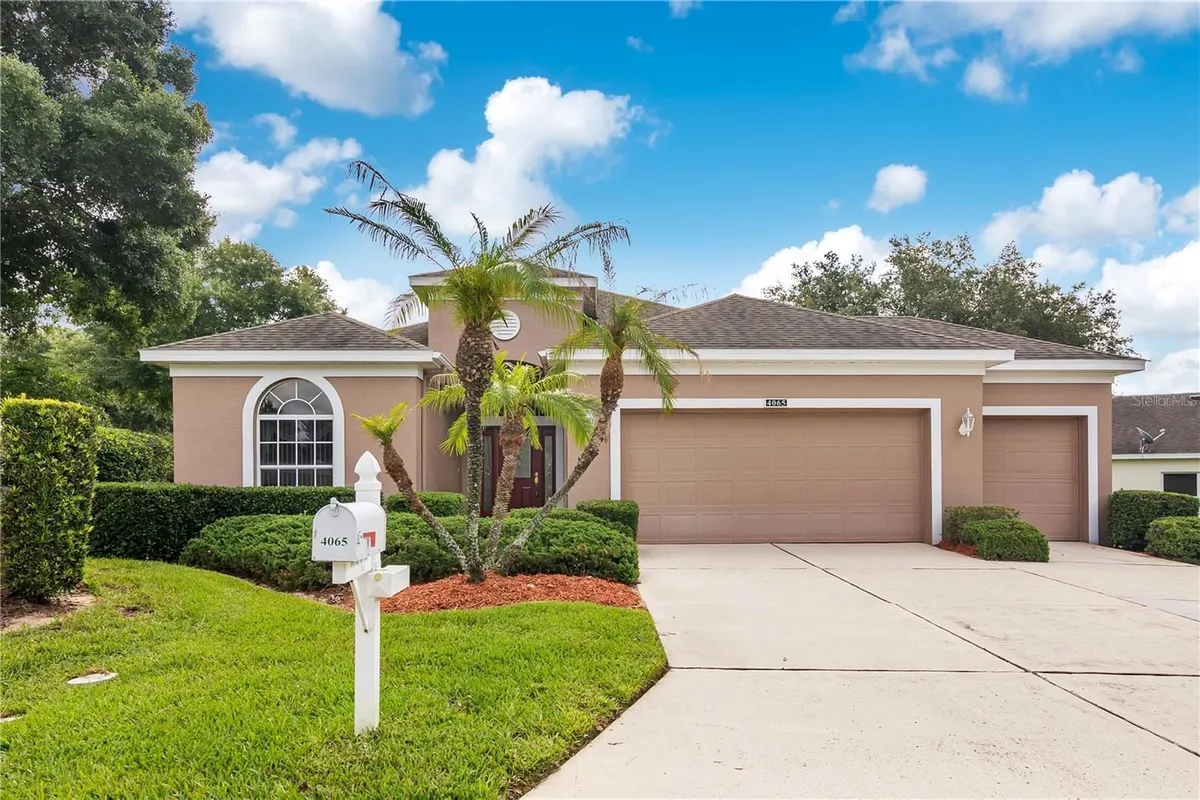 Property Slideshow image 1 of 44 | 4065 kingsley st, Clermont, FL, 34711
