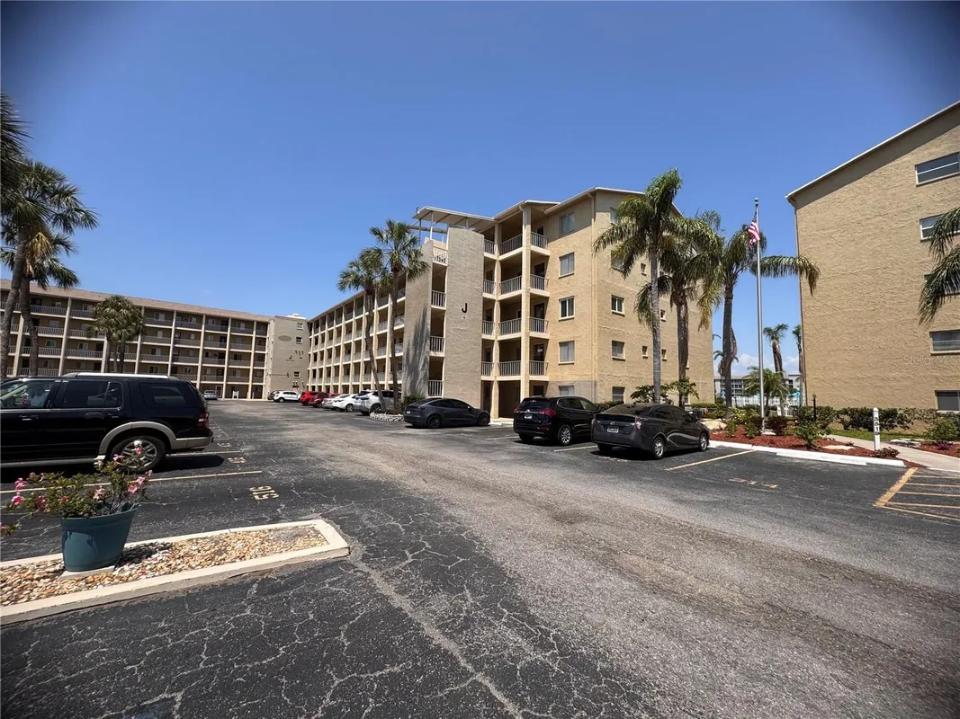 Property Slideshow image 1 of 38 | 3647 lake bayshore dr # j416, Bradenton, FL, 34205