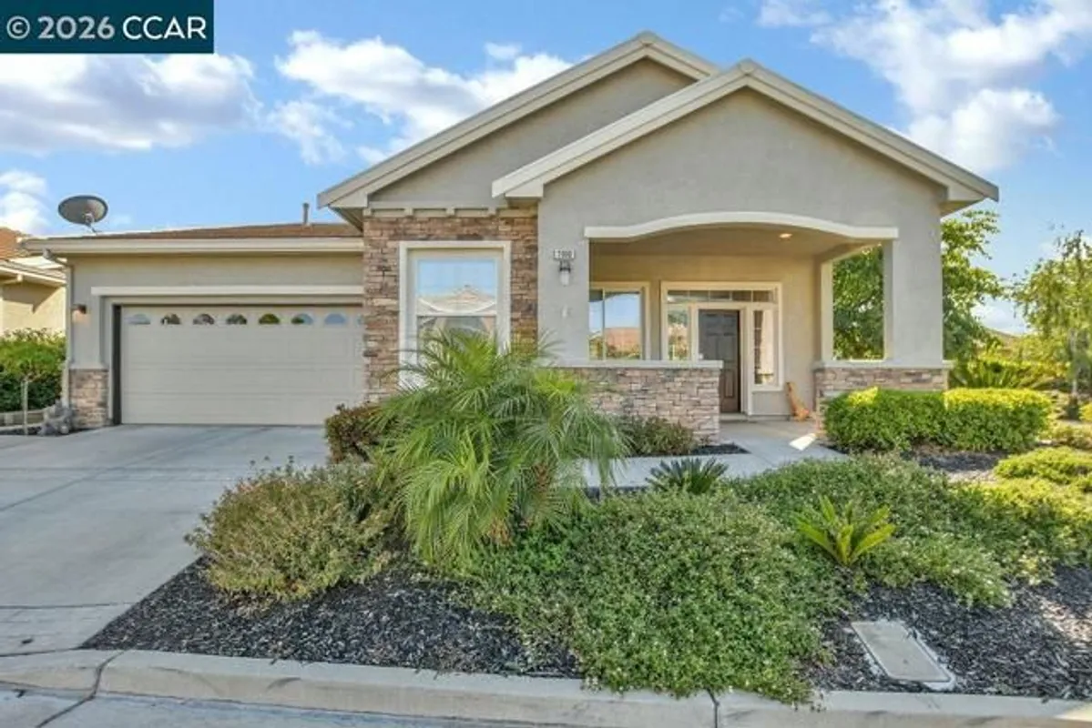 Property Slideshow image 1 of 51 | 2060 kent dr, Brentwood (Cc), CA, 94513