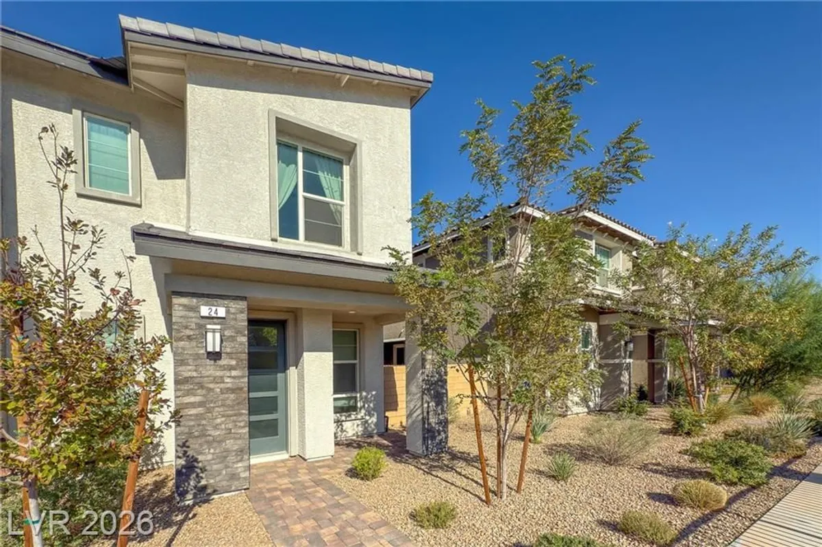 Property Slideshow image 1 of 42 | 24 kimberlite dr, Henderson, NV, 89011