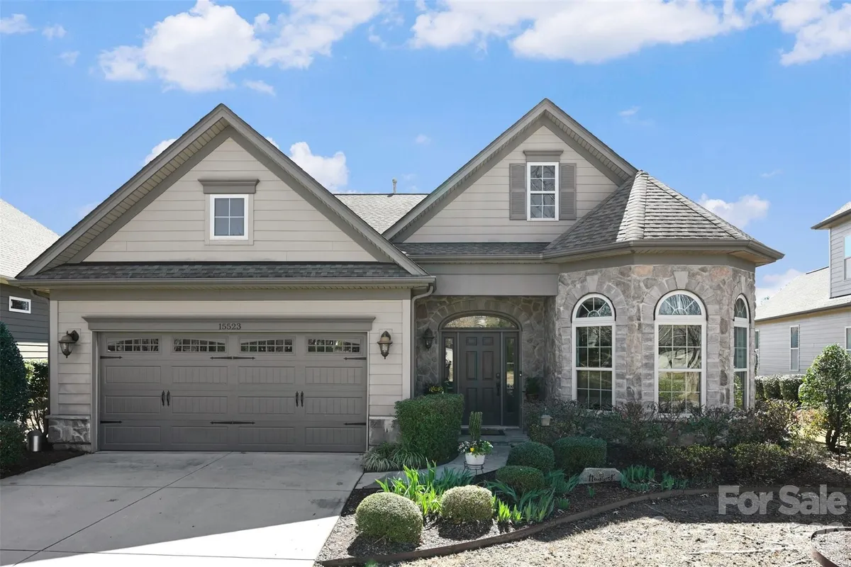 Property Slideshow image 1 of 40 | 15523 lake ridge rd, Charlotte, NC, 28278