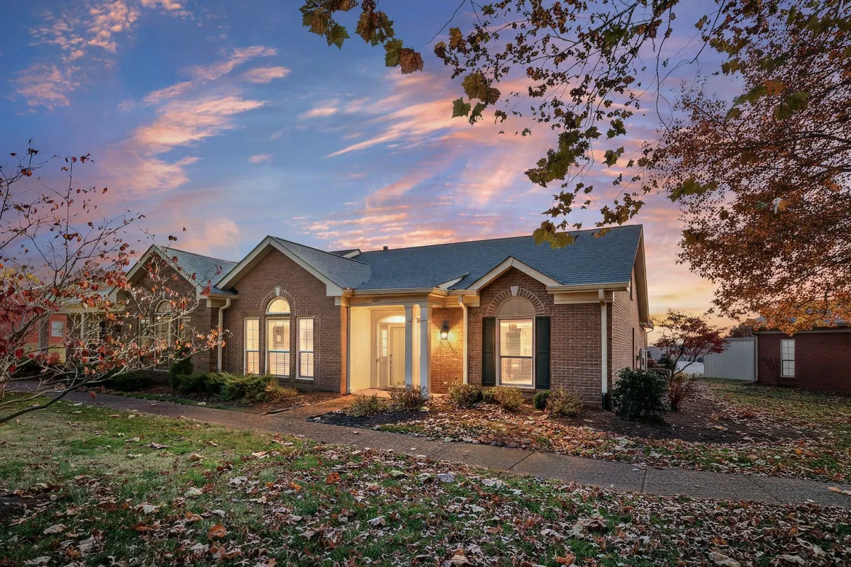 Property Slideshow image 1 of 41 | 8002 sunrise cir, Franklin, TN, 37067