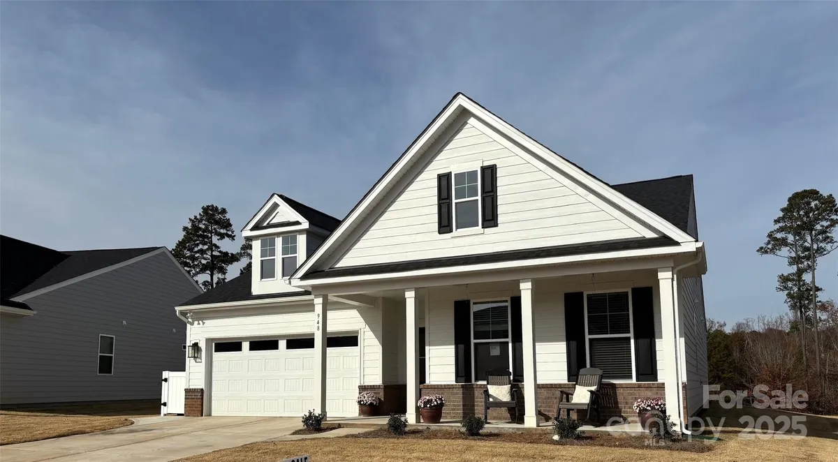 Property Slideshow image 1 of 12 | 948 exeter dr, Sherrills Ford, NC, 28673