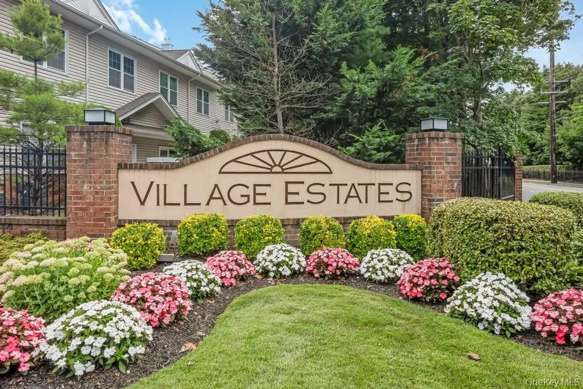 Property Slideshow image 1 of 15 | 130 francesca way, Babylon, NY, 11701