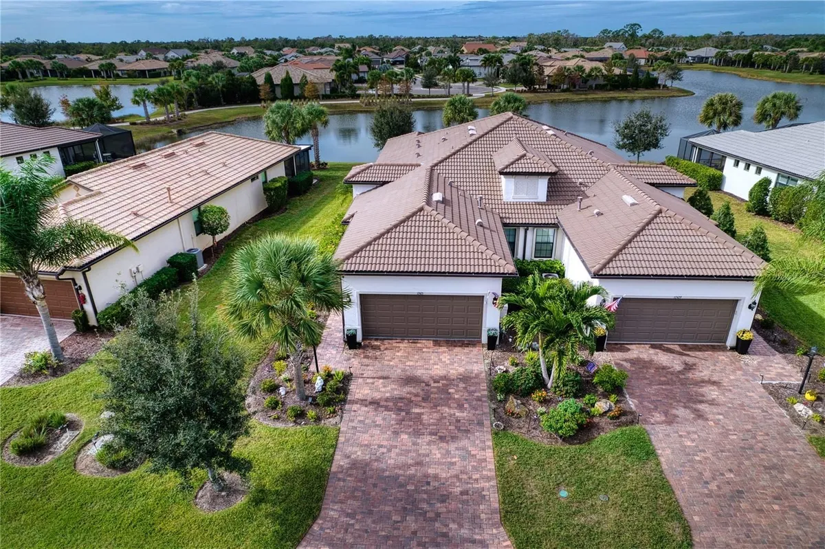 Property Slideshow image 1 of 54 | 17421 hampton falls ter, Bradenton, FL, 34202
