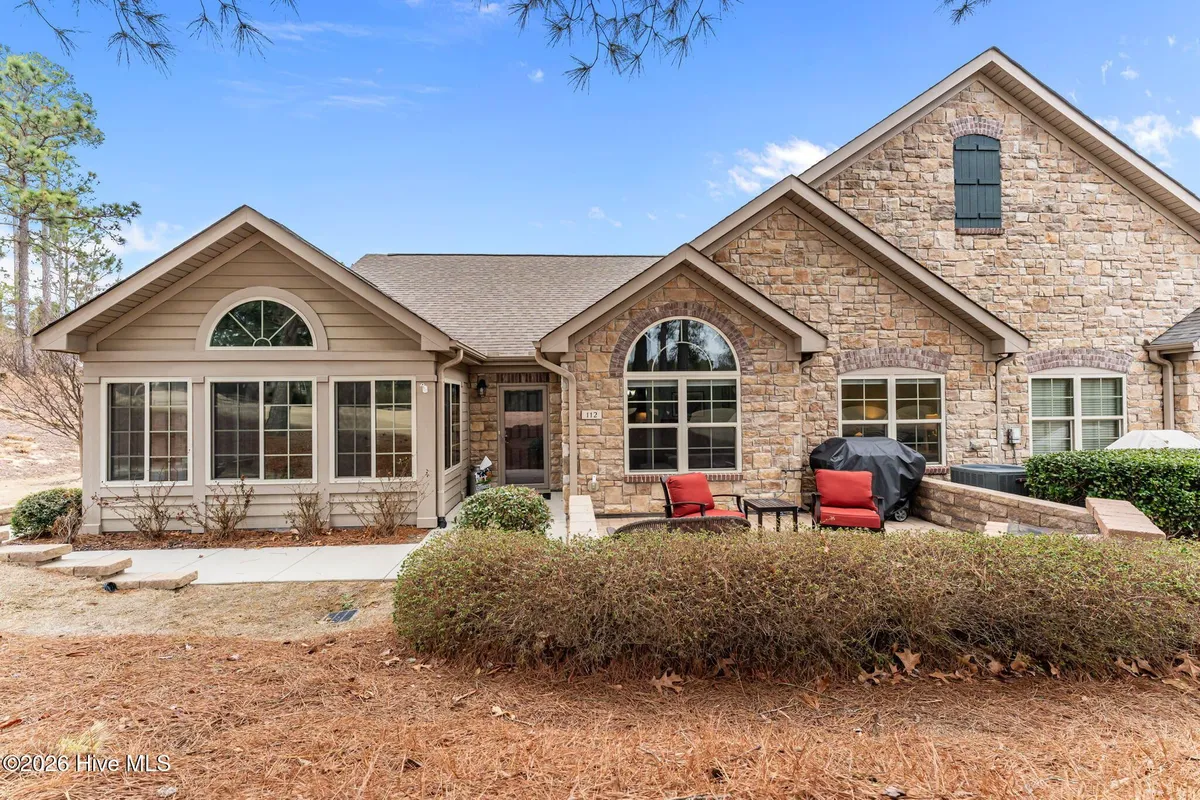 Property Slideshow image 1 of 33 | 112 e chelsea ct, Southern Pines, NC, 28387
