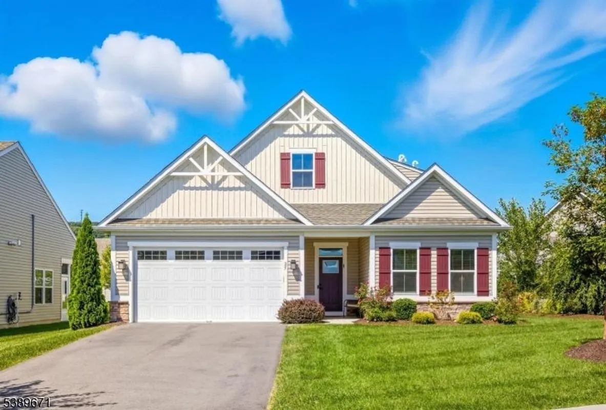 Property Slideshow image 1 of 33 | 25 mountain view ln, Port Murray, NJ, 07865