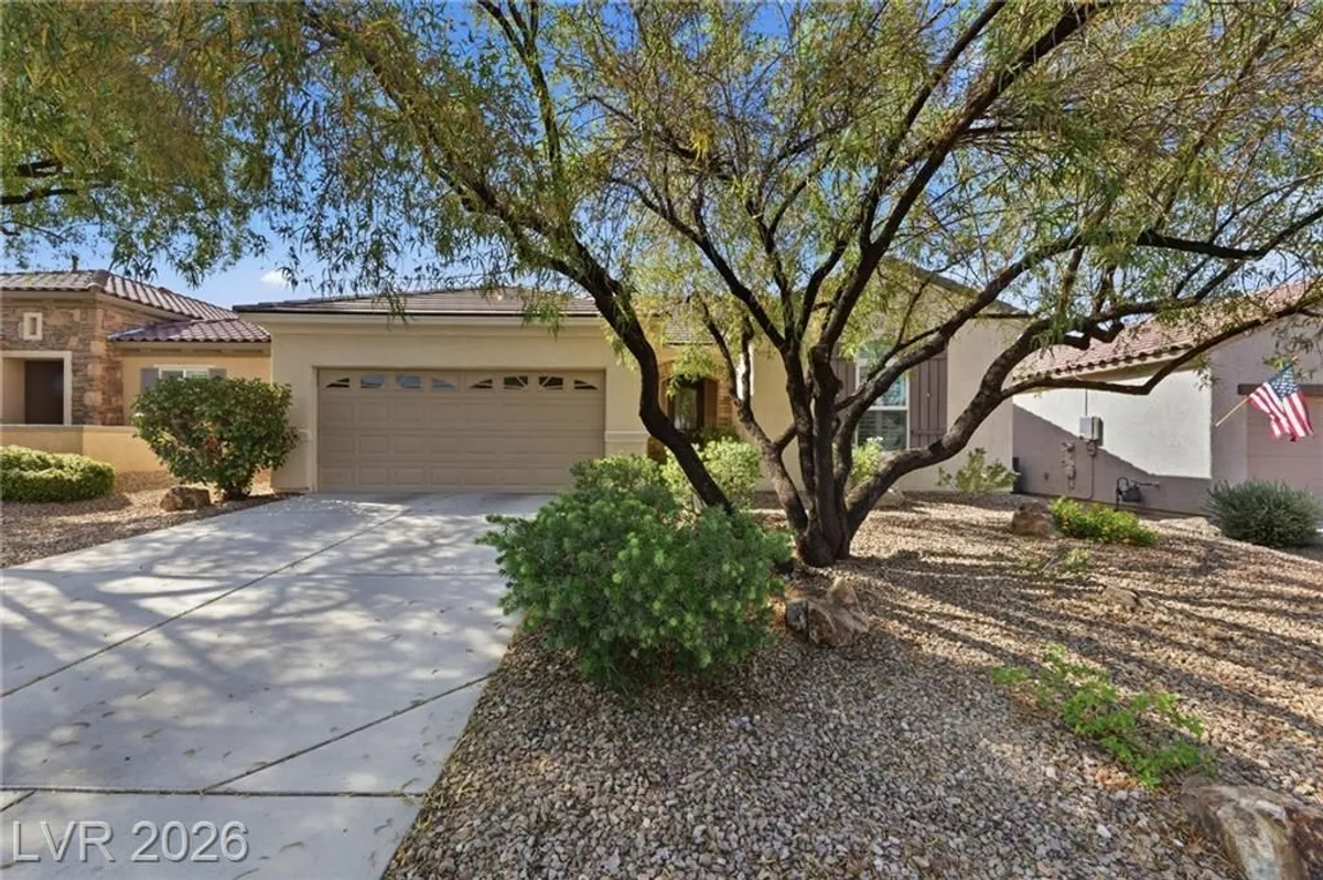 Property Slideshow image 1 of 41 | 2228 twin falls dr, Henderson, NV, 89044