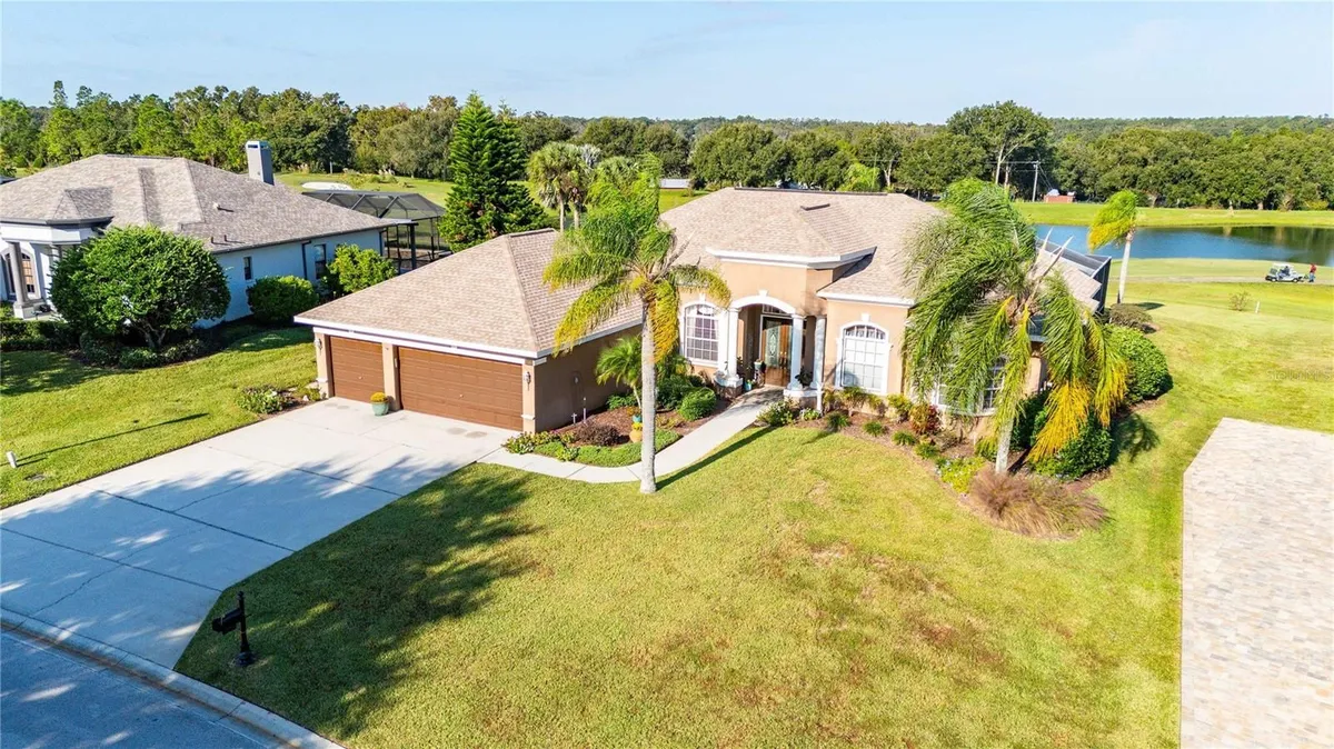 Property Slideshow image 1 of 71 | 13301 thoroughbred dr, Dade City, FL, 33525