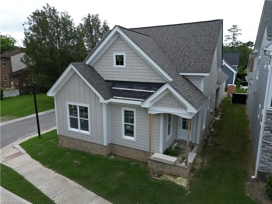 Property Slideshow image 1 of 19 | 100 creek ln, Suffolk, VA, 23435