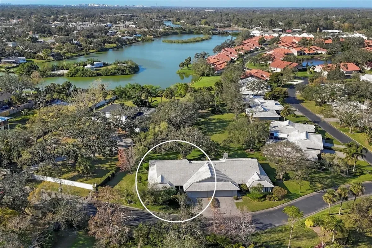 Property Slideshow image 1 of 59 | 3825 wilshire cir 1, Sarasota, FL, 34238