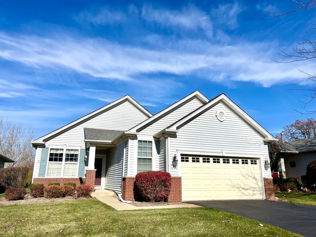 Property Slideshow image 1 of 36 | 12620 oak grove dr, Huntley, IL, 60142