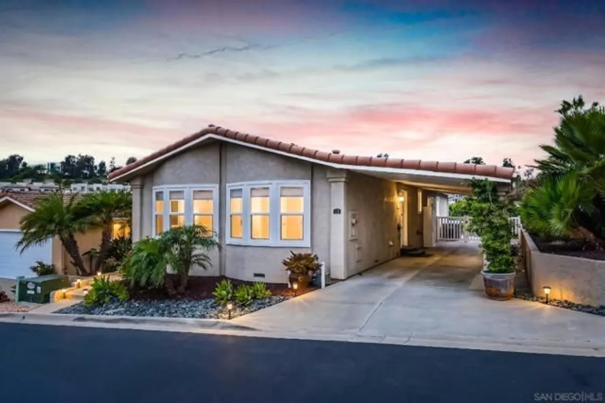 Property Slideshow image 1 of 59 | 2010 w san marcos blvd 54, San Marcos, CA, 92078