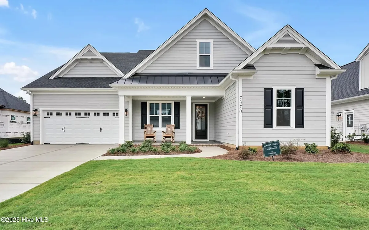 Property Slideshow image 1 of 53 | 7370 foxbriar dr, Leland, NC, 28451