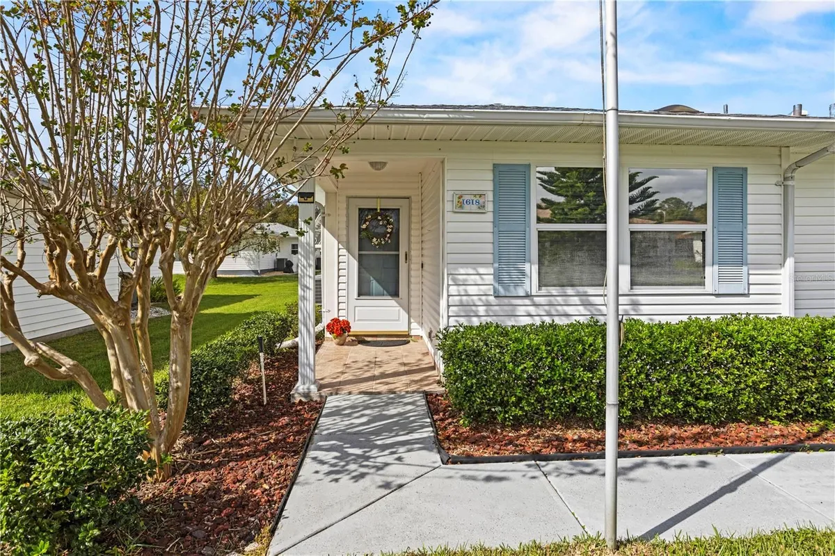 Property Slideshow image 1 of 46 | 1618 birchwood loop, Lakeland, FL, 33811