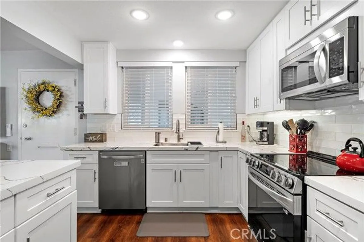Property Slideshow image 1 of 27 | 256 calle aragon d, Laguna Woods, CA, 92637