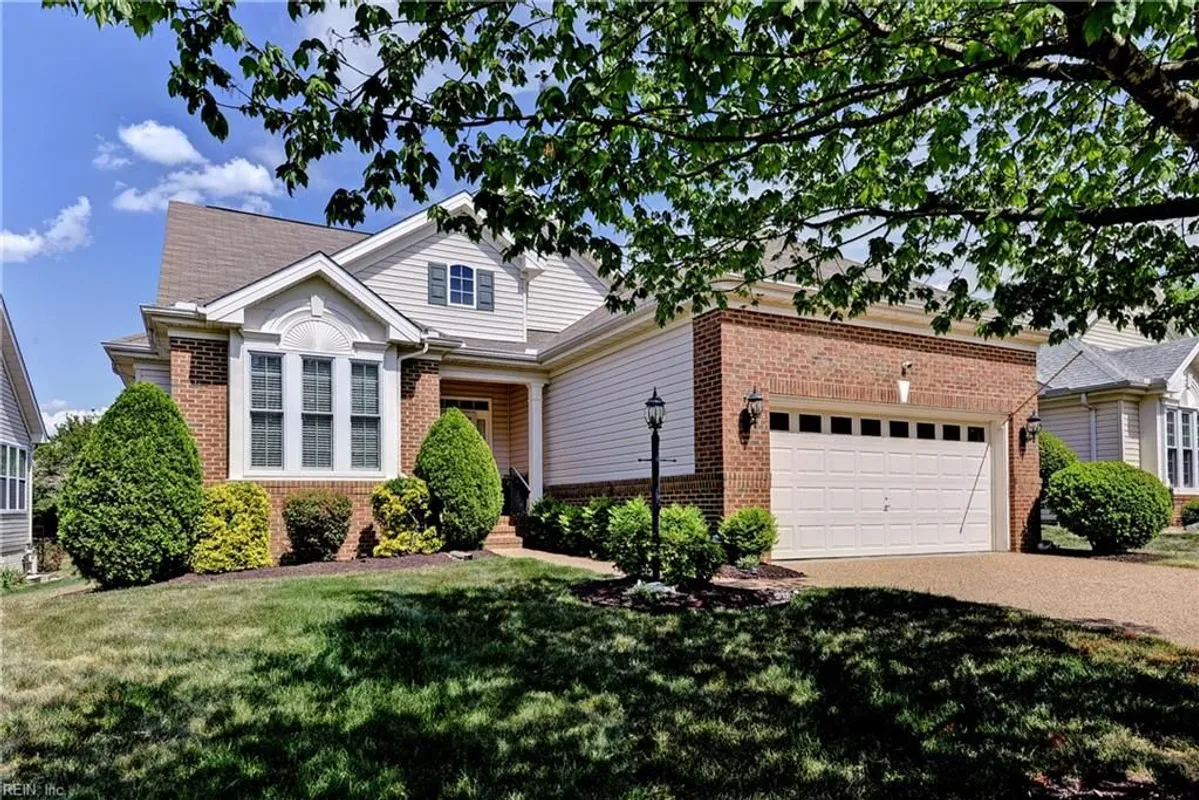 Property Slideshow image 1 of 47 | 6908 chancery ln, Williamsburg, VA, 23188