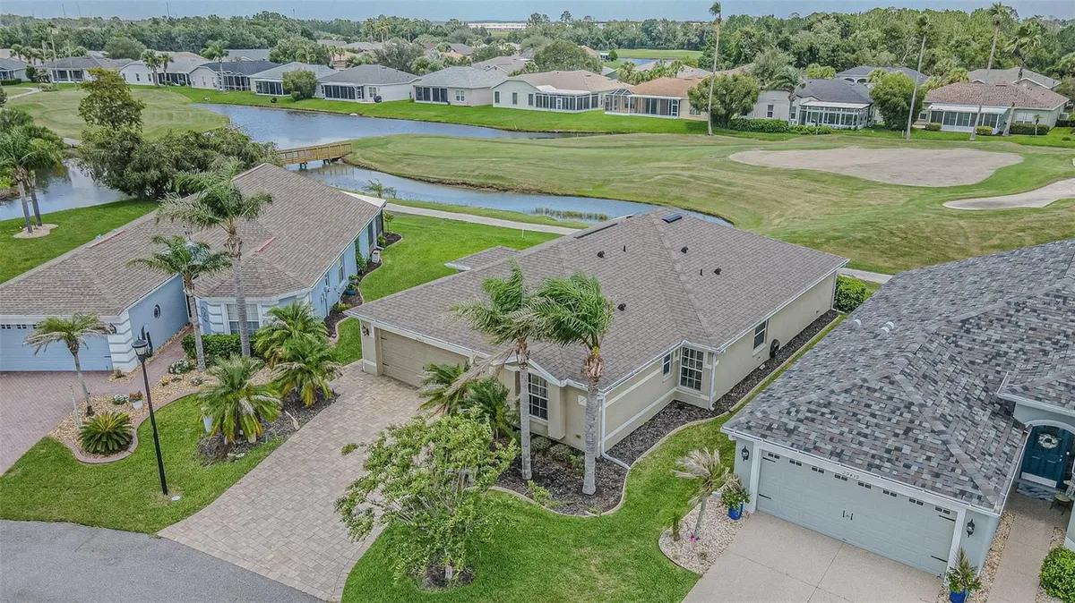 Property Slideshow image 1 of 29 | 29435 snap hook dr, San Antonio, FL, 33576