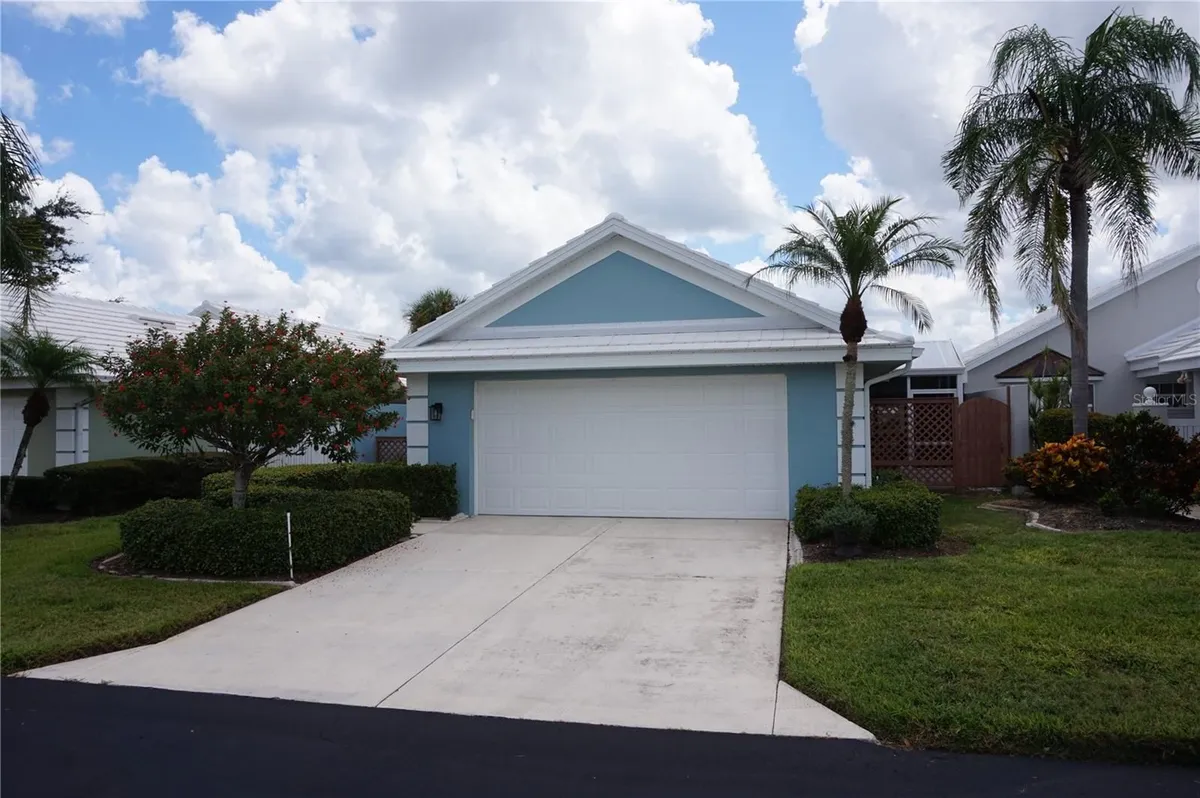Property Slideshow image 1 of 35 | 789 harrington lake dr 68, Venice, FL, 34293