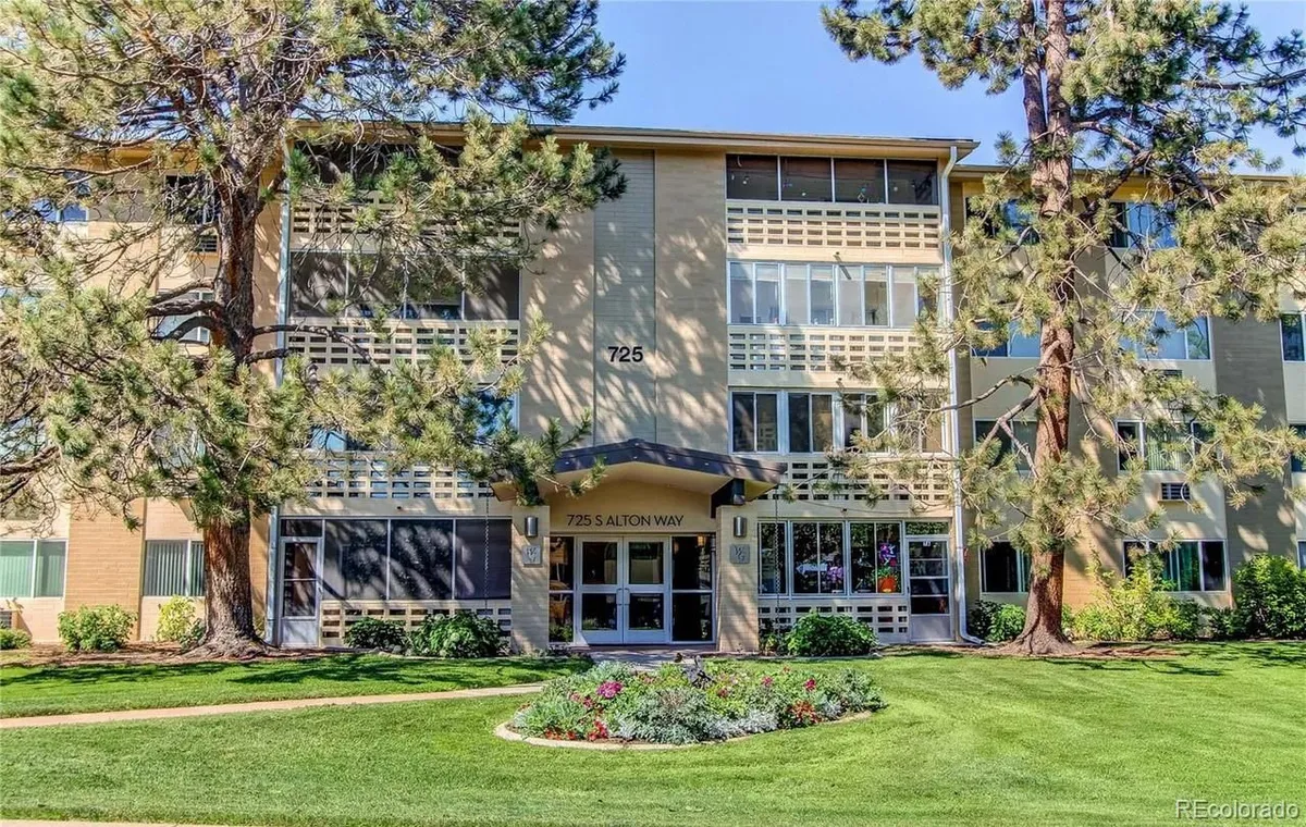 Property Slideshow image 1 of 18 | 725 s alton way unit 4d, Denver, CO, 80247