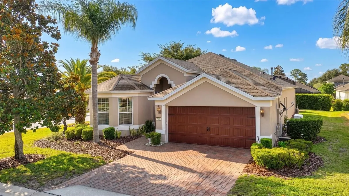 Property Slideshow image 1 of 65 | 423 armada ln, Davenport, FL, 33837