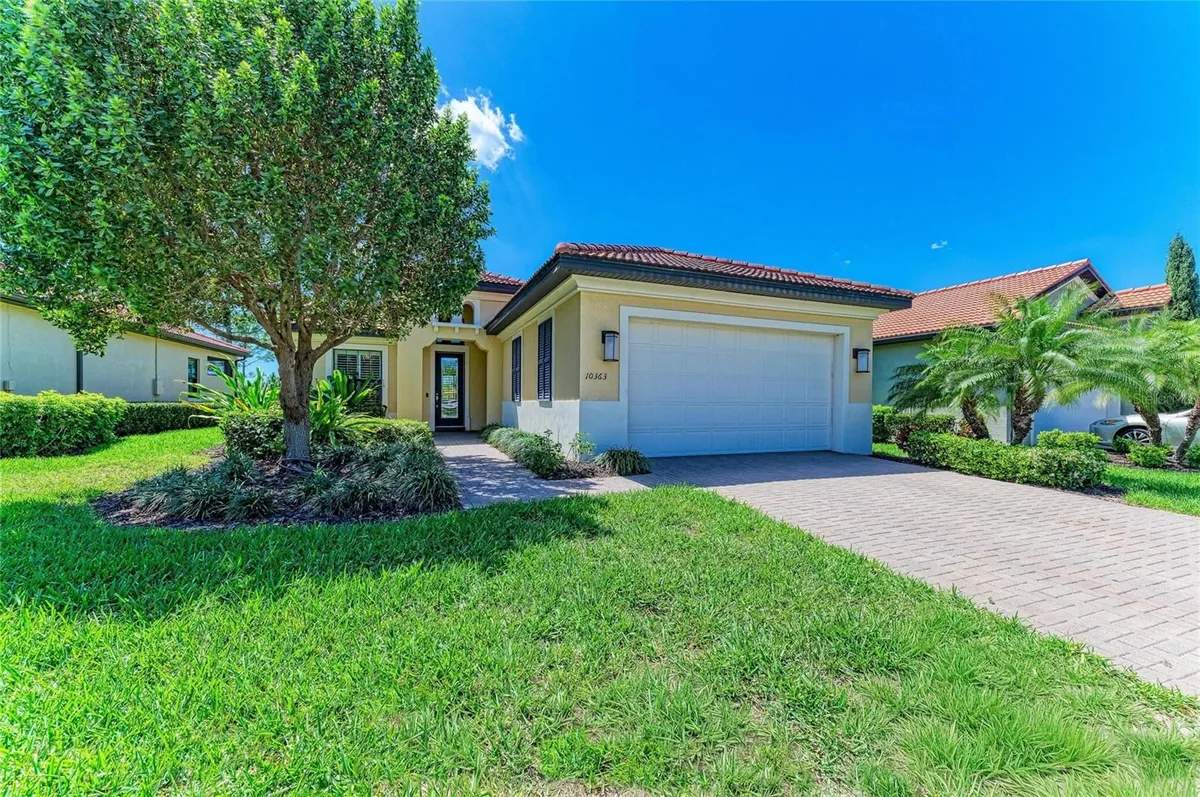 Property Slideshow image 1 of 74 | 10363 medjool dr, Venice, FL, 34293