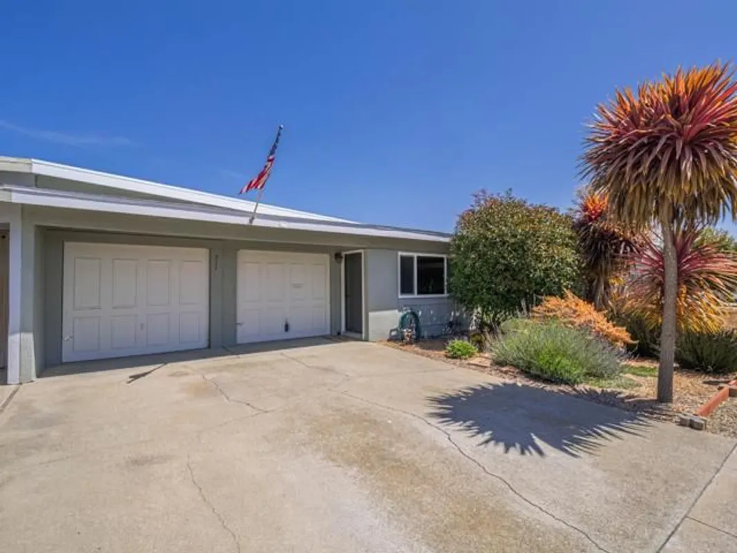 Property Slideshow image 1 of 40 | 711 bronte ave, Watsonville, CA, 95076