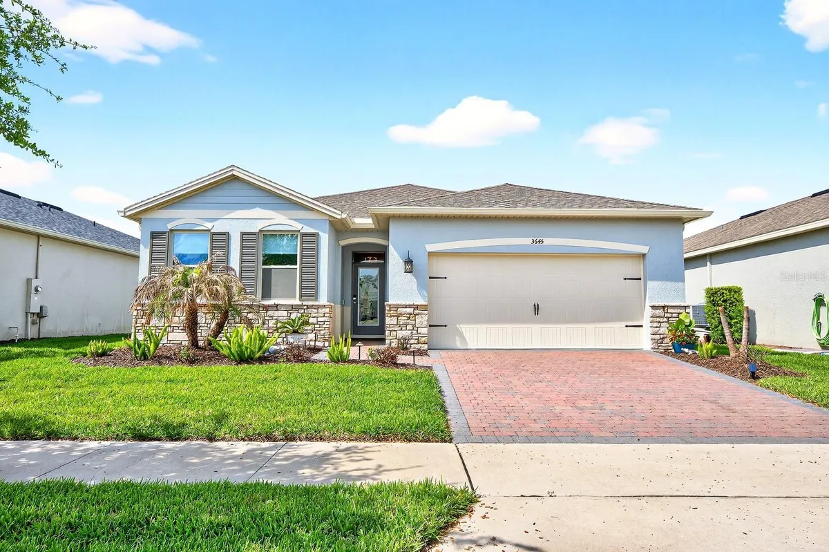 Property Slideshow image 1 of 41 | 3645 blue sage loop, Clermont, FL, 34714