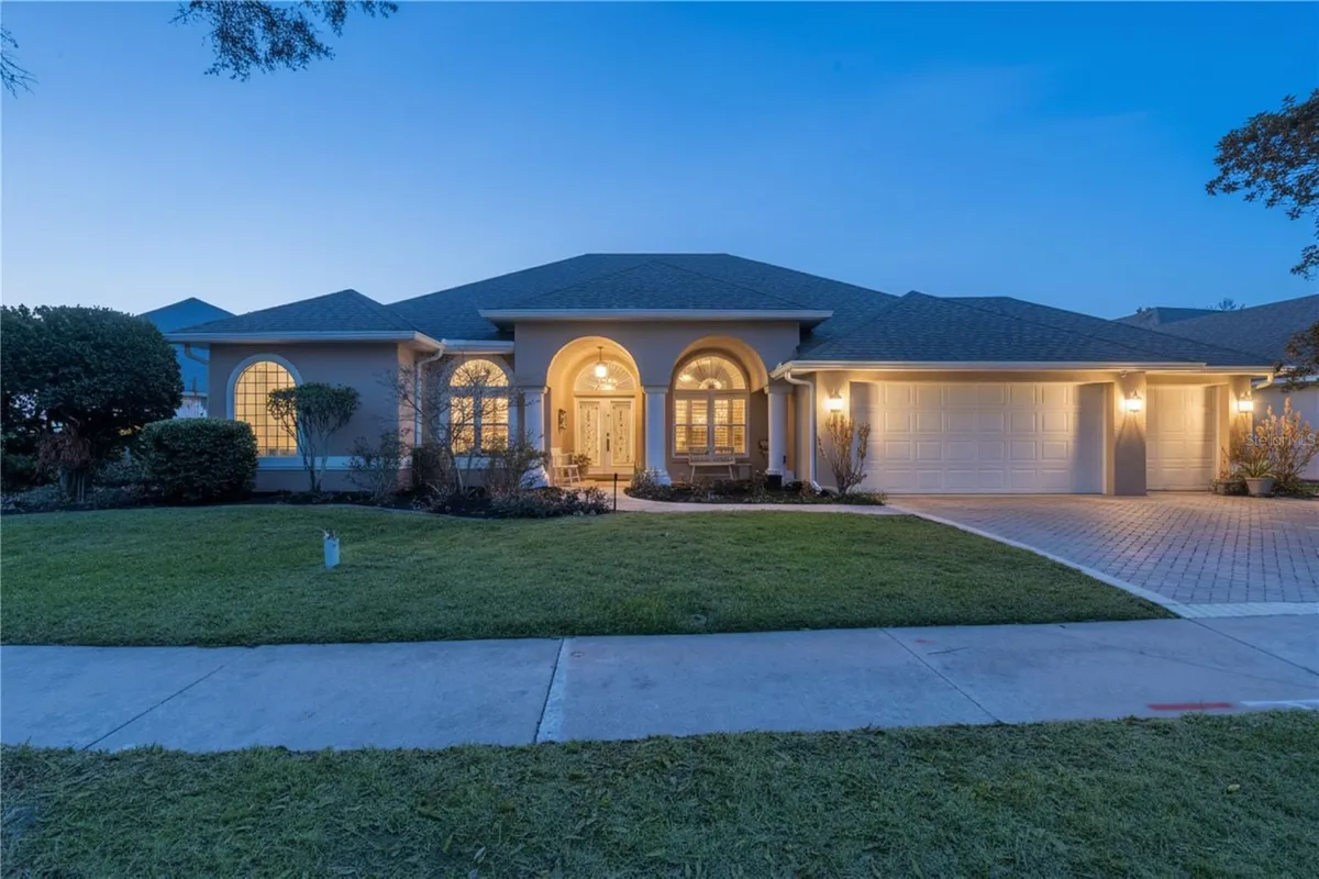 Property Slideshow image 1 of 51 | 1500 edgewater dr, Mount Dora, FL, 32757