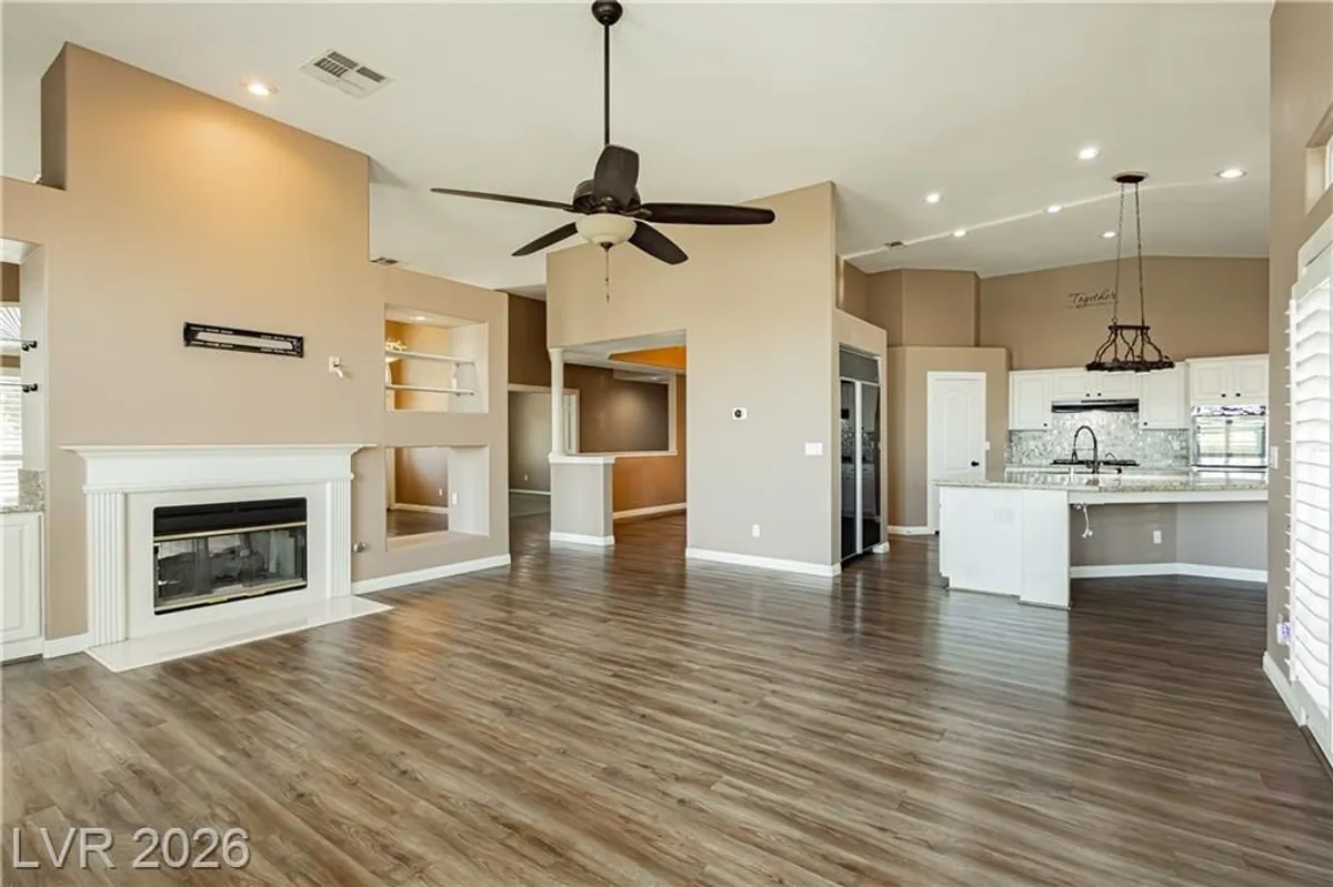 Property Slideshow image 1 of 48 | 5104 desert lily ln, Las Vegas, NV, 89130